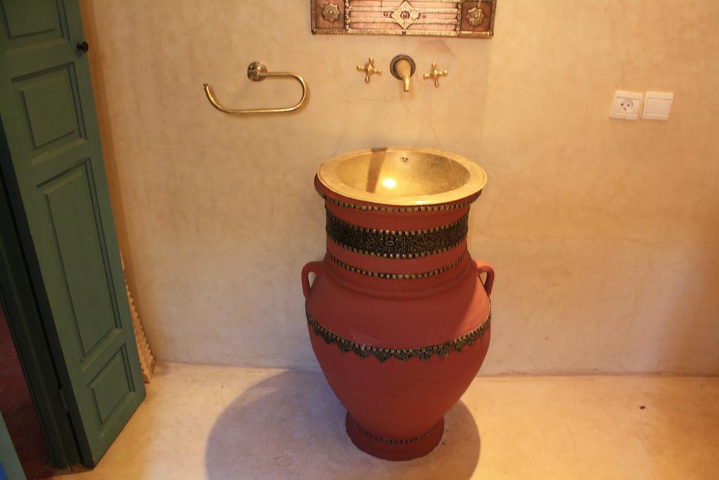 Riad la Cle de la Medina, location en exclusivite Marrakesh Exterior foto